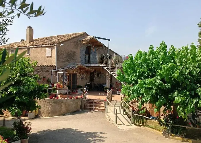 Masia La Roca